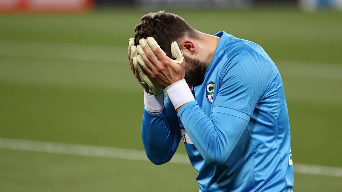 Le gardien Lionel Mpasi du Havre AC a subi une rupture suspectée du tendon d'Achille lors de la défaite 1-2 face à Brest...