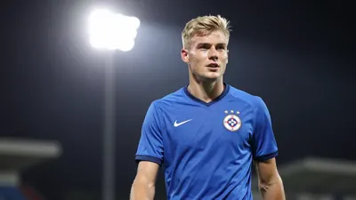Le Havre AC a annoncé l'arrivée d'Elias Jelert, un latéral droit danois de Galatasaray, en prêt d'un an